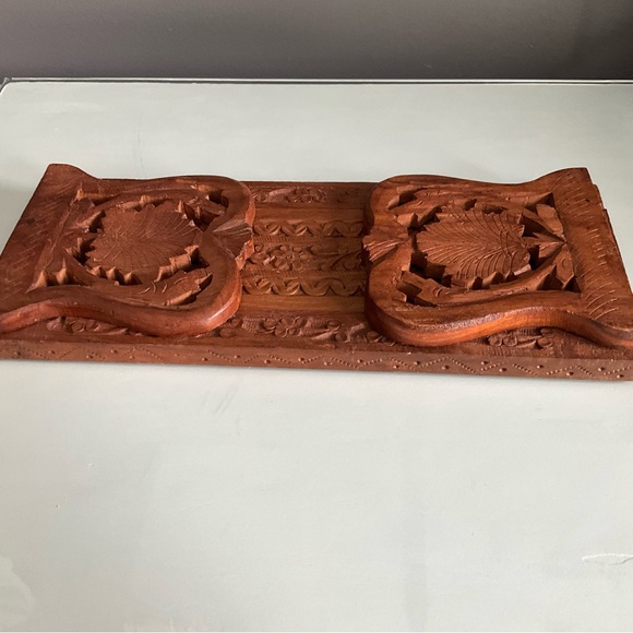 Carved Wood Expandible Book Rack Bookends - Picture 7 of 7